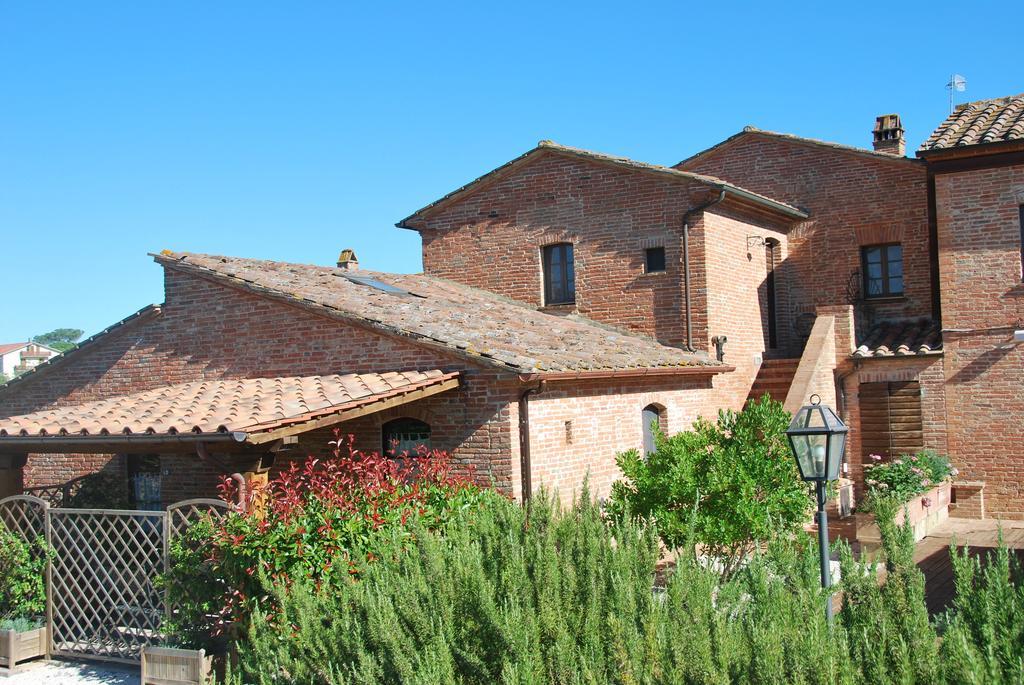 Agriturismo Le Torri Di Porsenna Petrignano Del Lago Luaran gambar