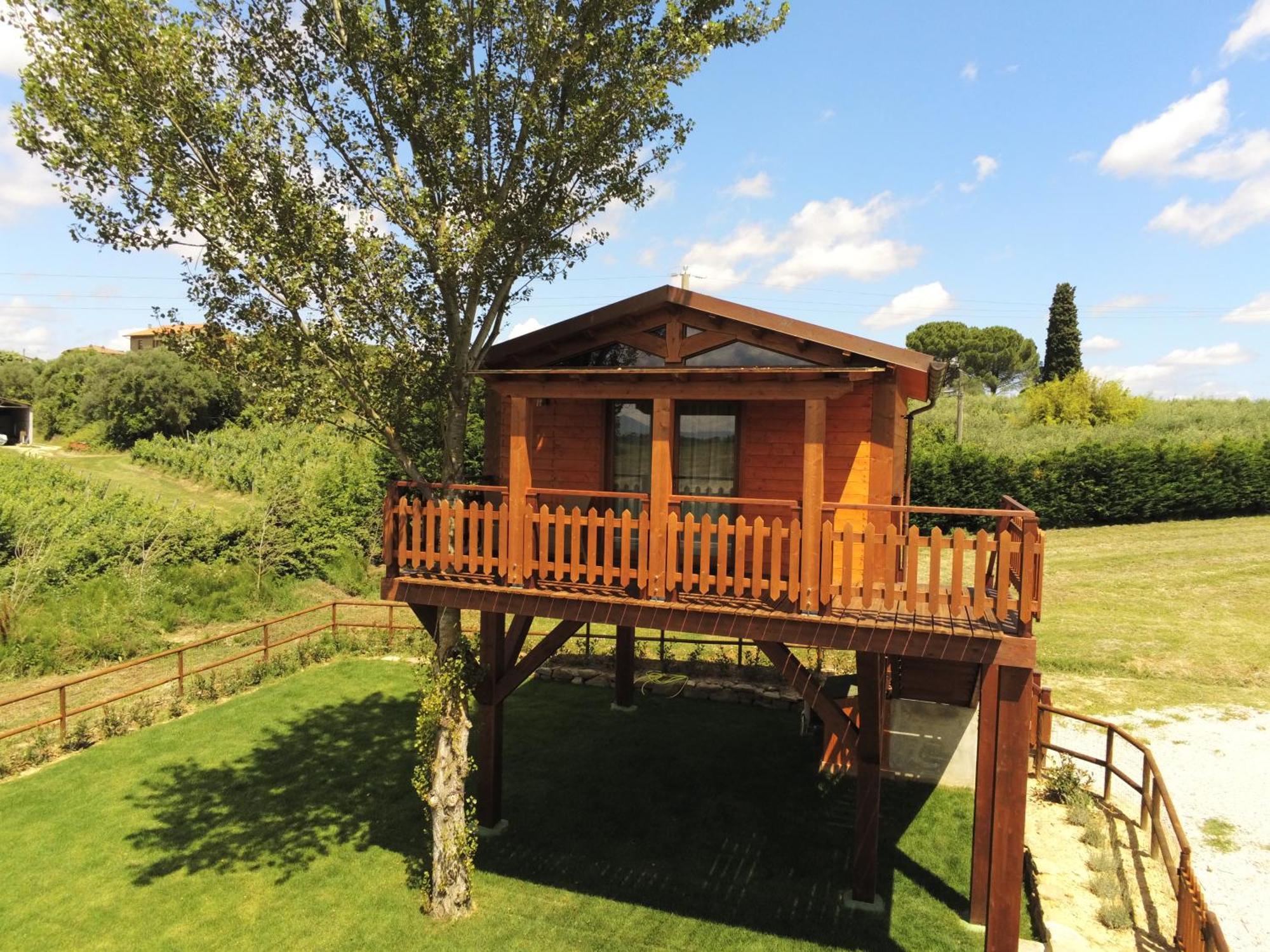 Agriturismo Le Torri Di Porsenna Petrignano Del Lago Luaran gambar