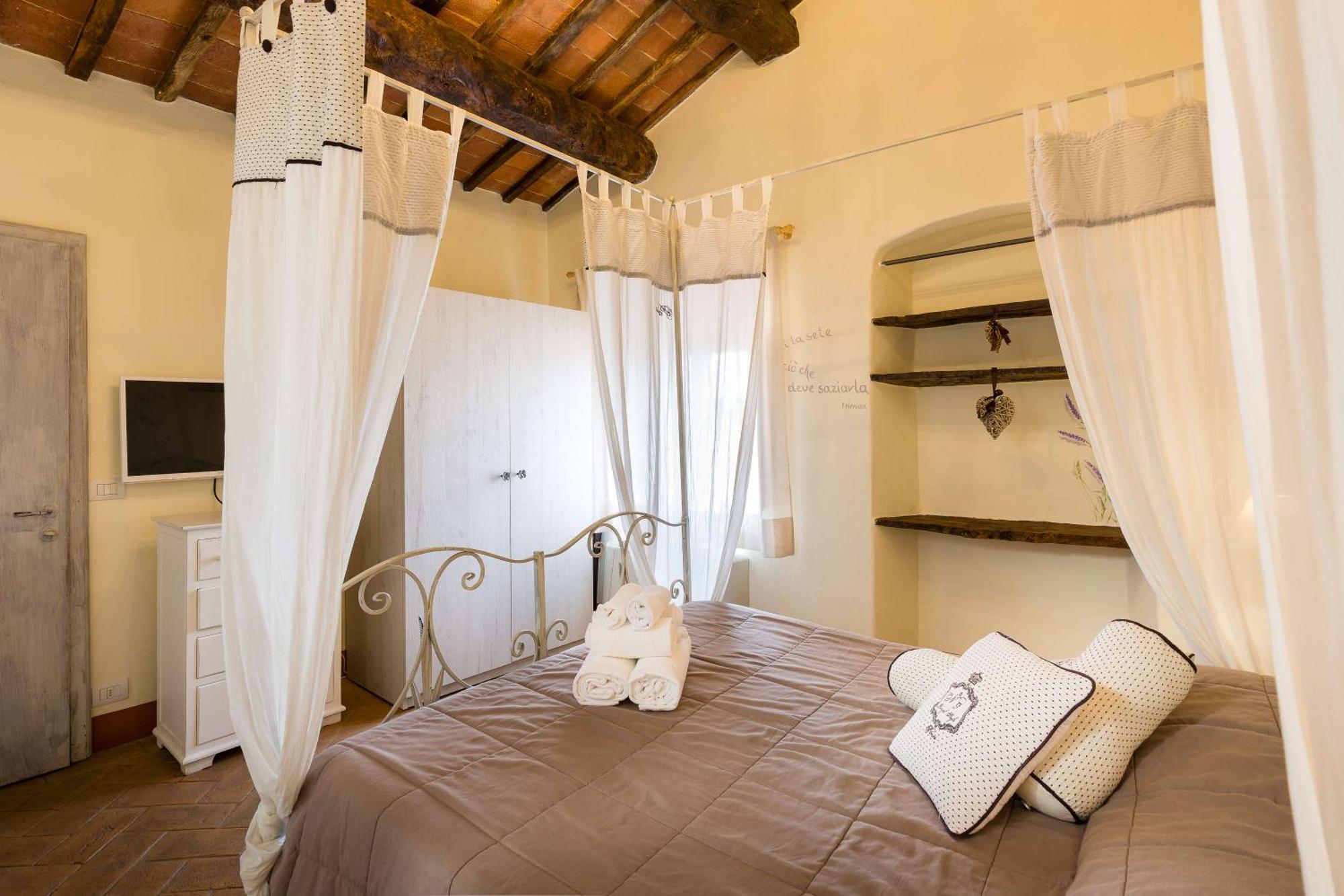 Agriturismo Le Torri Di Porsenna Petrignano Del Lago Luaran gambar