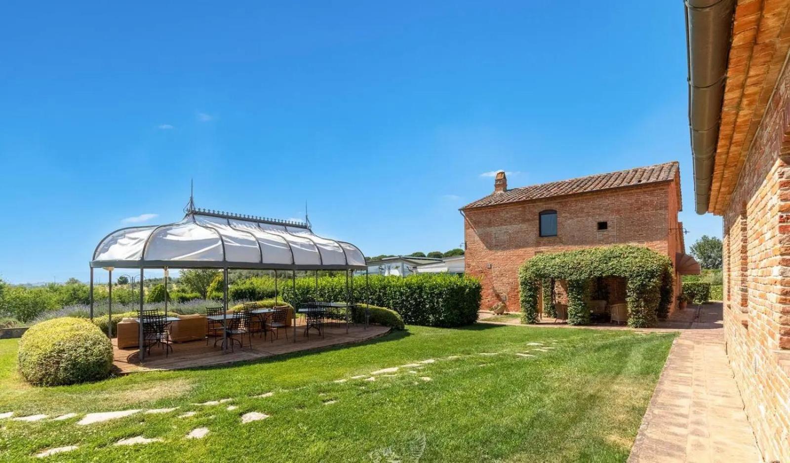 Agriturismo Le Torri Di Porsenna Petrignano Del Lago Luaran gambar