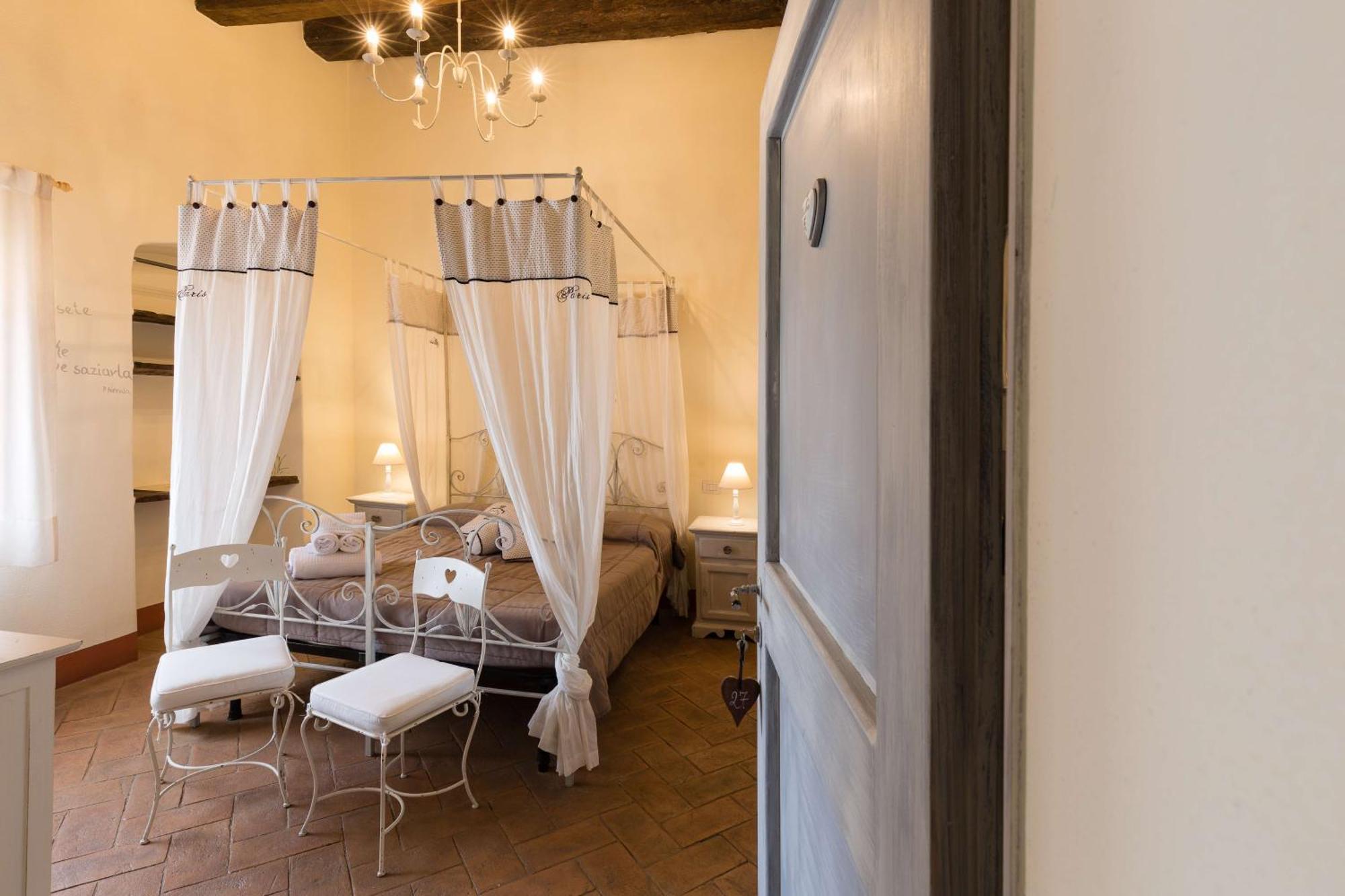 Agriturismo Le Torri Di Porsenna Petrignano Del Lago Luaran gambar