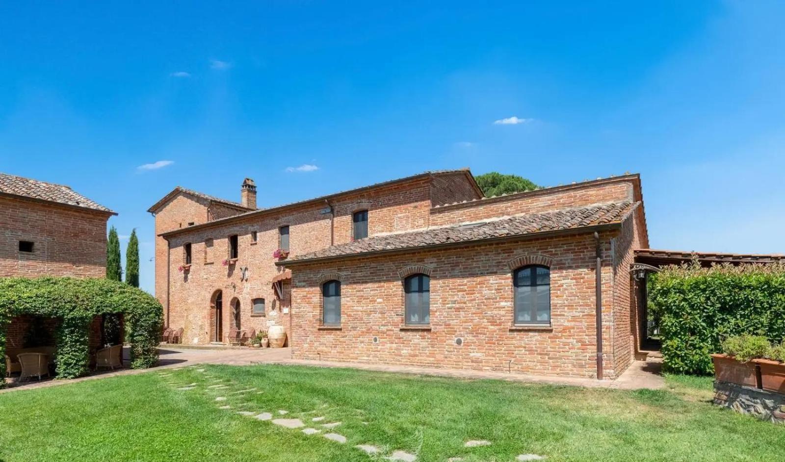 Agriturismo Le Torri Di Porsenna Petrignano Del Lago Luaran gambar
