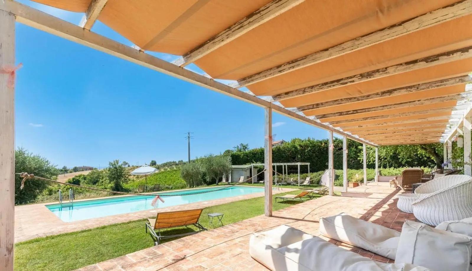 Agriturismo Le Torri Di Porsenna Petrignano Del Lago Luaran gambar