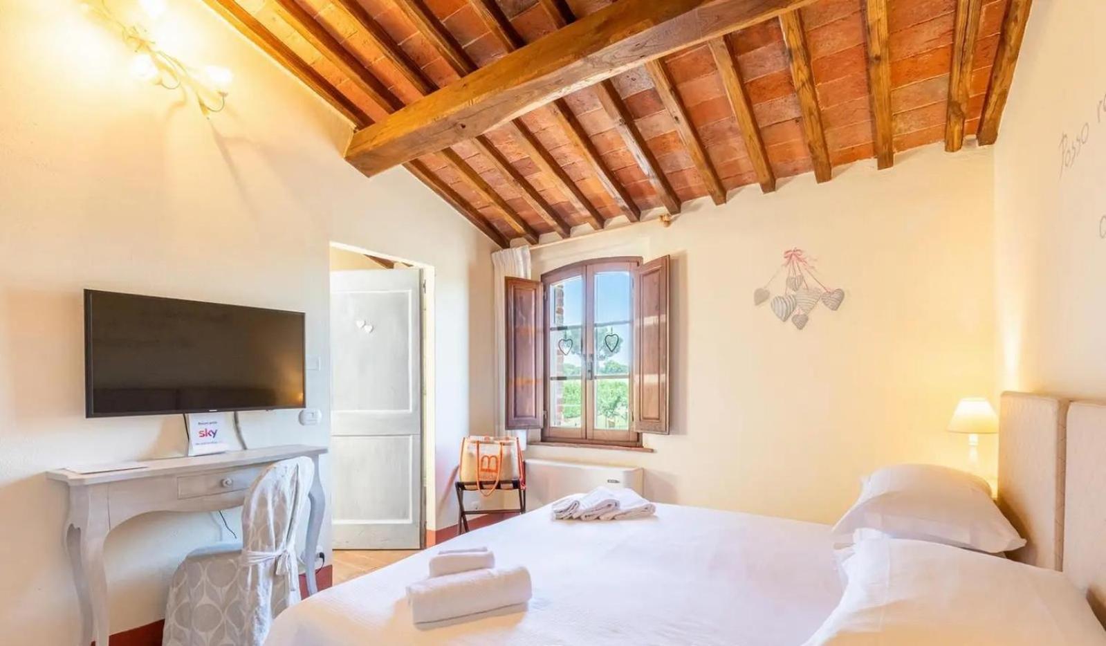 Agriturismo Le Torri Di Porsenna Petrignano Del Lago Luaran gambar