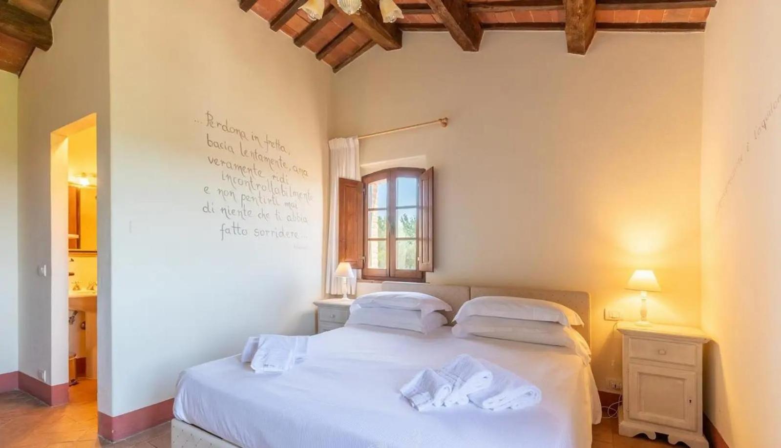 Agriturismo Le Torri Di Porsenna Petrignano Del Lago Luaran gambar