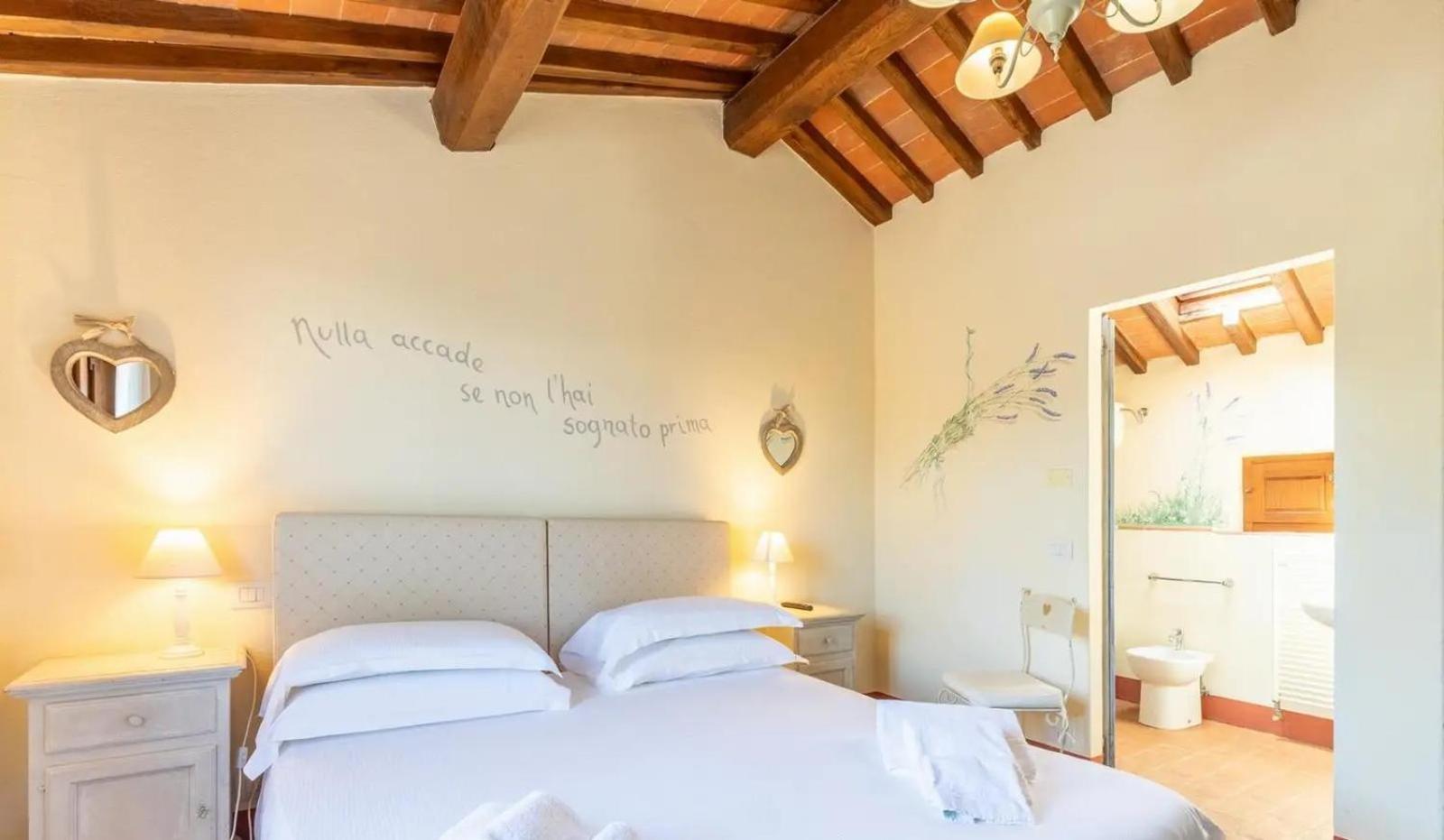 Agriturismo Le Torri Di Porsenna Petrignano Del Lago Luaran gambar